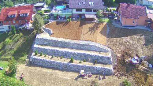 70-Foto-Erdbau-Hüttl